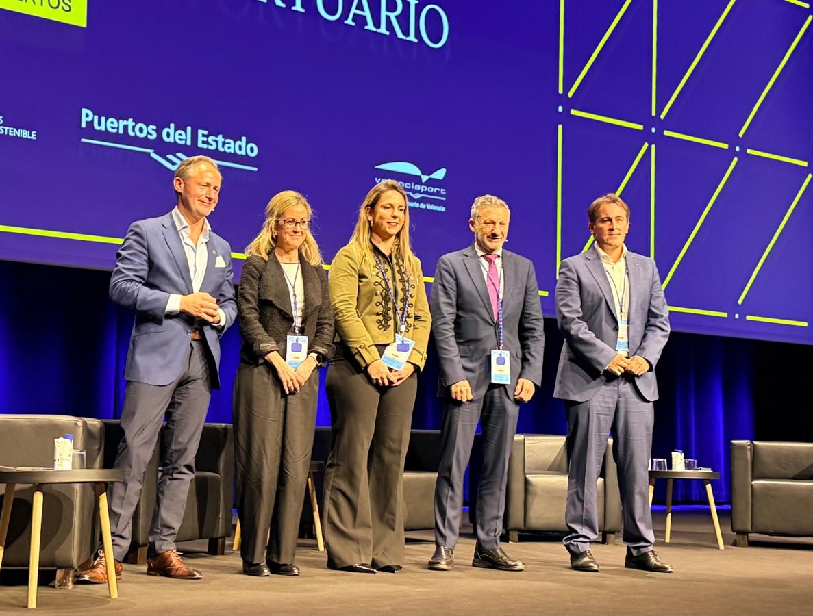 La Cátedra Smart Ports participa en el I Congreso Nacional Portuario